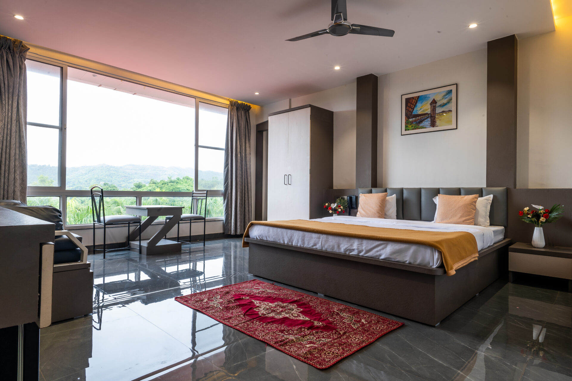 Premium Balcony Suite