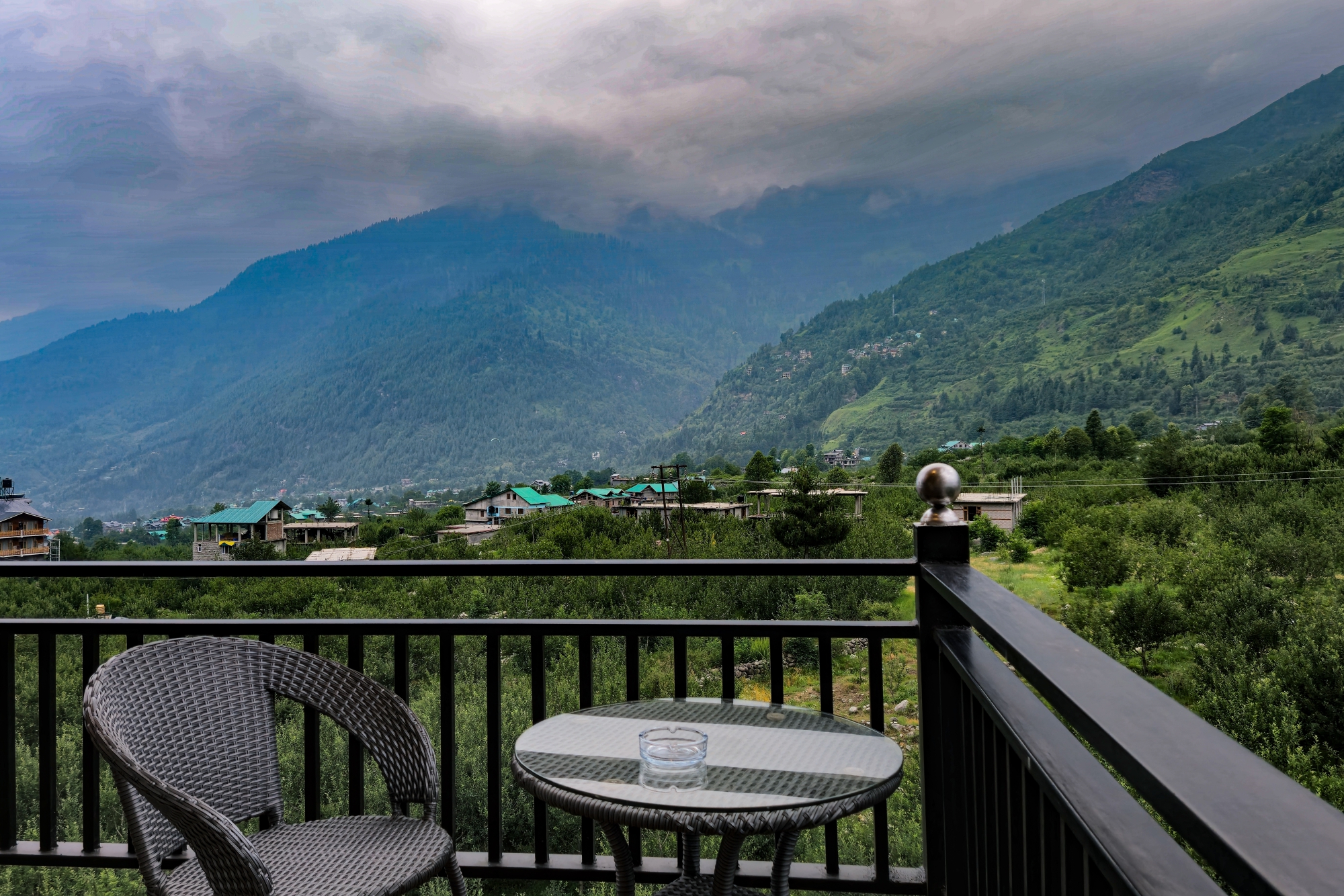 Deluxe Mountain View Suite